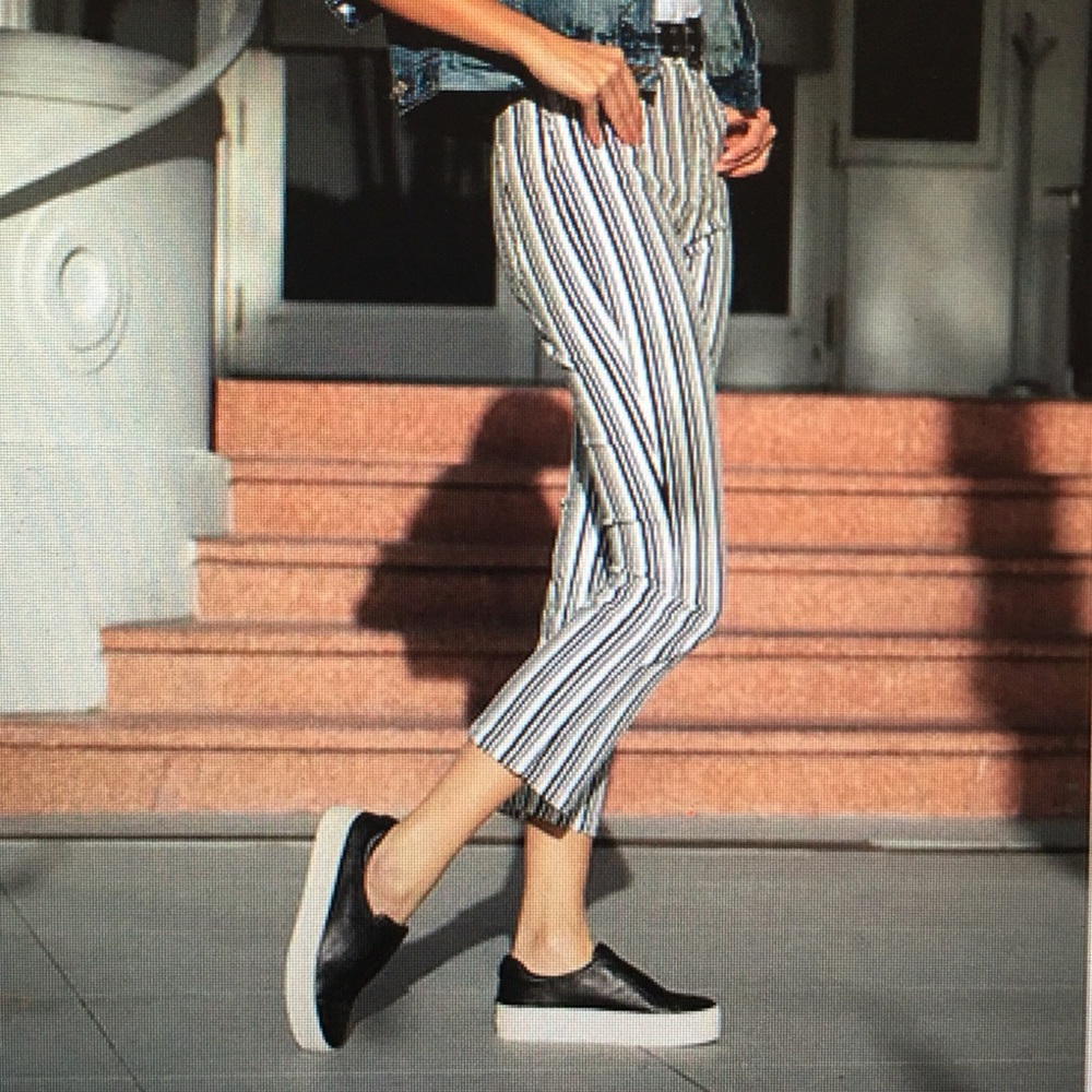 J/Slides Black Snake Skin Platform Slip-On Sneakers    (ME)